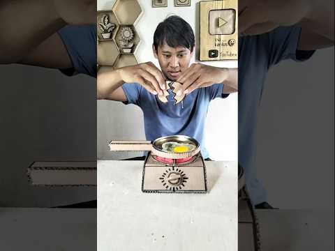 cardboard eggs fried using a cardboard stove #funnyshort #cardboard
