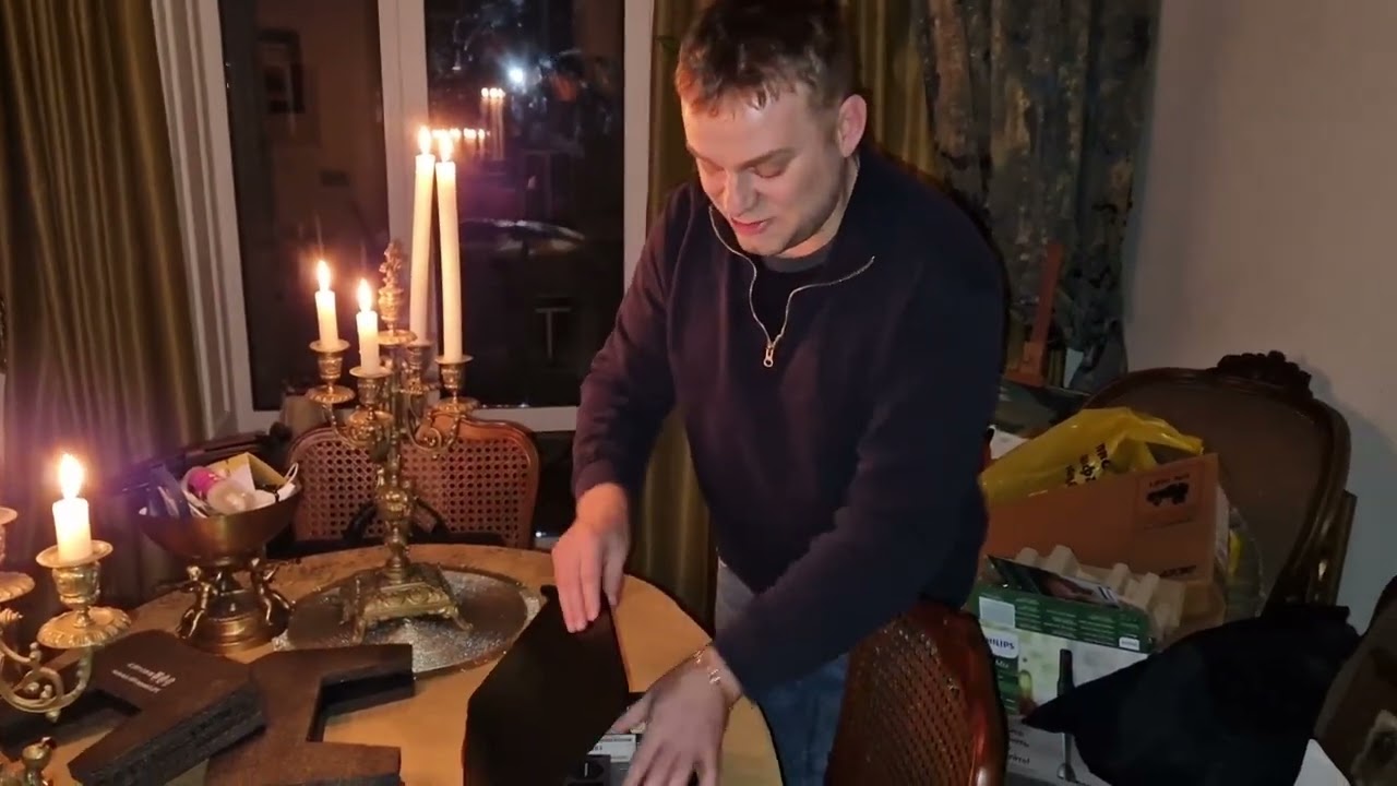Мой стол и подарки с новым годом