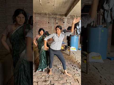 Video viral kar do 🙏🏻🥰😍#dance #dylog #funny #comedy #lifeisbutadream #song #funniestvideo#catchy