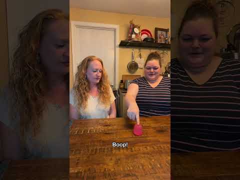 Now We Can SHARE! ๐ฏโโ๏ธ๐ฌ#shorts #viral #funny #sisters #candy #sharingiscaring