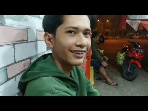 REALITA PINGGIRAN KOTA  KEHIDUPAN DI BAWAH LAMPU JALANAN