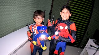 ACABOU A ENERGIA! HOMEM ARANHA PRETO E VERMELHO! QUEM TEM MEDO DO ESCURO?