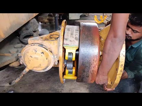 Installed Hindustan Loader 2021B Wheel Hub Maintenance, Mechanic Gyan