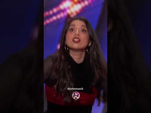 Astrid Jorgensen transforma o público do AGT em um coral! #shorts