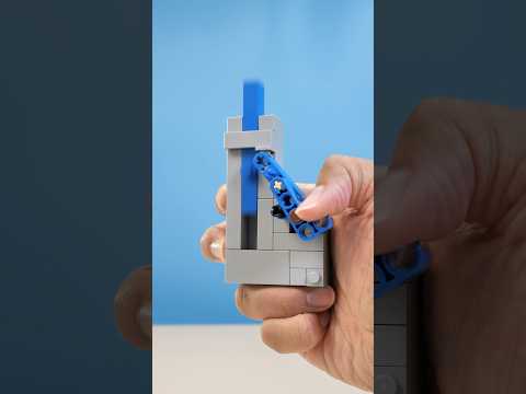A satisfying fidget with a few LEGO bricks… #lego #legomoc #satisfying #fidget
