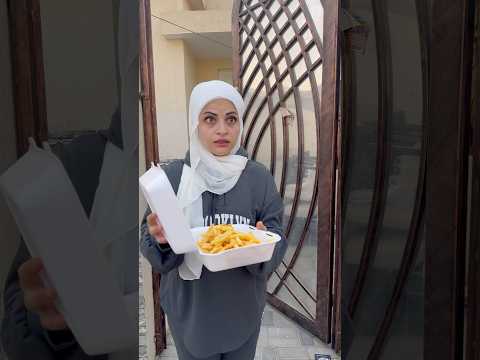 البنت والشاورما😂😂 ام سيف ونانو