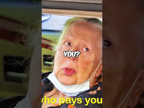 Streamer Helps A Grandma Pay For Gas 😂 #kaneljoseph #funny #shorts #commentw