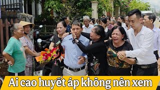 ( 2105 ) Cuộc đoàn tụ xúc động đến nghẹt thở,  Ai chứng kiến cũng đều rơi lệ. 