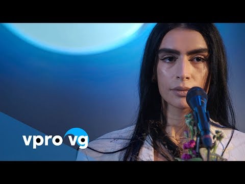 Sevdaliza - Human (live @TivoliVredenburg Utrecht)