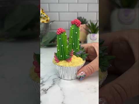 Cactus cupcakes 🌵🧁#cupcake #cakedecorating #baking #cakeart #cactus #shortsfeed #bakinghacks
