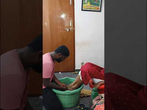 #Husband and #wife #funny😂😂 #comedy🤣🤣 #trending #viralytshort