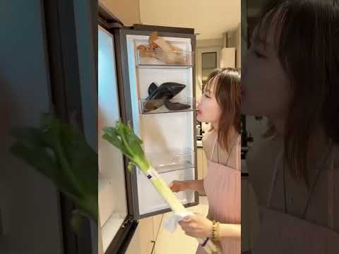女友宿醉后的行为大赏，她自己看到都想呕！ #搞笑 #funny