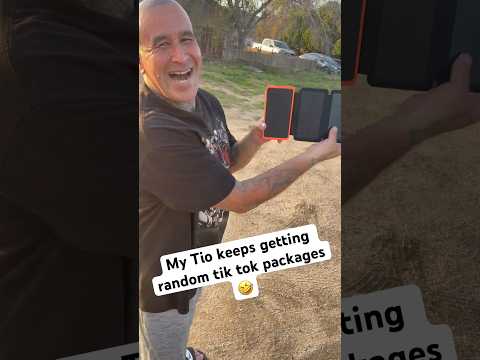 @Tiohelmet Bruh how does he keep getting free 📦 #bro #mclyfe #tio #foosgonewild #shorts