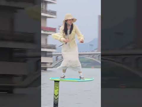 来都来了 不踩一趟吾心难安#无动力水翼板 #水上运动#