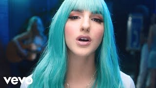 Njomza - One Foot In The Water