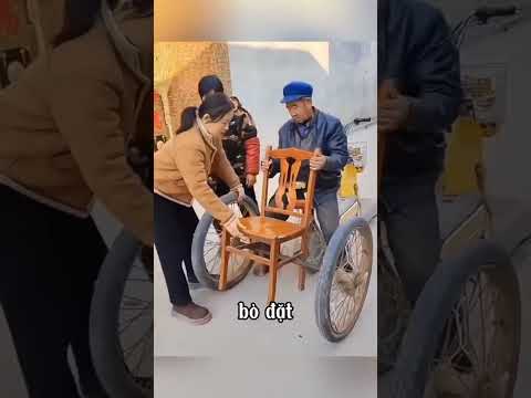 Hai ông bà già đi khám bệnh khiến ai cũng rưng rưng #shorts