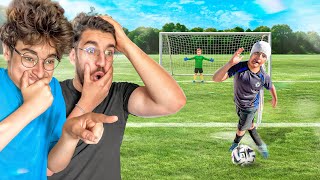 MON PETIT FRÈRE FAIT UN COUP DU FOULARD DANS SON DERNIER TOURNOIS DE FOOT ! Ils prennent un but..😂
