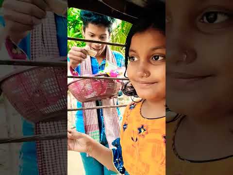 Thanda cold drinks kurkure 🚆 railways funny😂🤣#shorts #trending #youtubeshorts #viral #comedy #funny