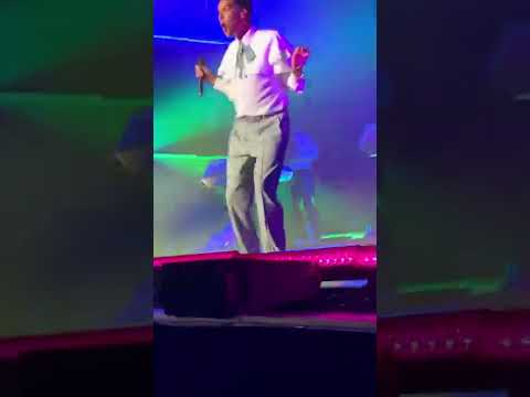 Quand Stromae reprend sa trend TikTok sur scène à Coachella