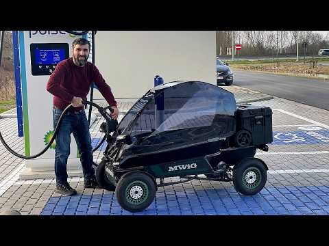 The Smallest Electric Car in the World?! I Even Took It in an Elevator! 🚗🔋