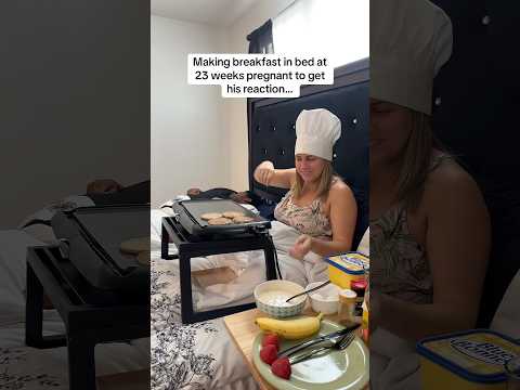 Anyone want some pancakes? ๐คฃ#couples #relationships #pregnant #pregnancycravings #shorts #comedy