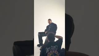 حد مستني؟