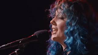 Paenda - "Hand To The Heart" (live @Ö3 Studio Session)