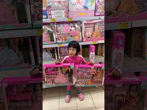 Ông bố rỗng Túi - Búp bê cô dâu chú rể
