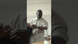 Popstars don't wear jackets apparently. Tune in at 6pm tonight for some AFCON BTS.