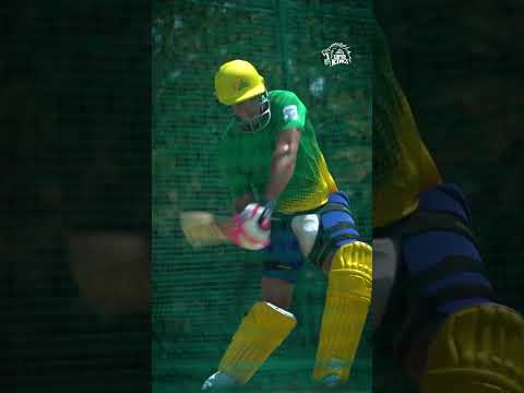 Wait for it...... Wait for it...... Here he comes! 💪💥