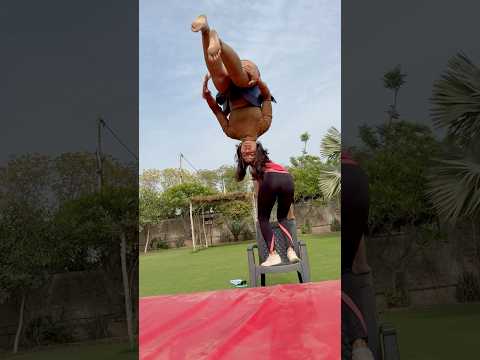 Superb #shorts #ytshorts #gymnast #parkour #couplegoals