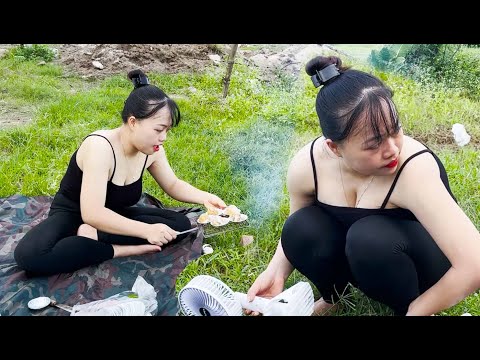 Girl goes camping alone, Found the egg and cooks, survives - Na Tuấn Family