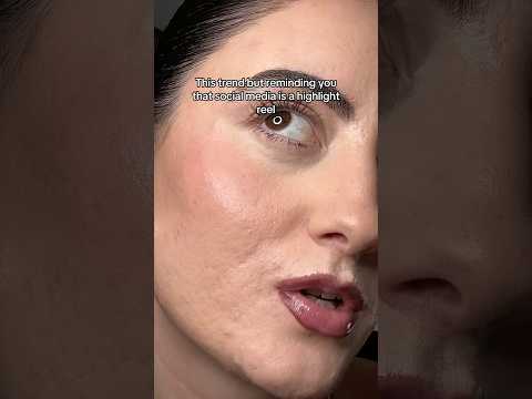 Reminder that social media is deceiving ๐ญ #realskintexture #acnescars #makeup #unfilteredskin
