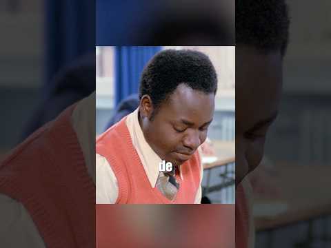 Este grupo de alumnos son genios en hacer trampa #peliculas #cine