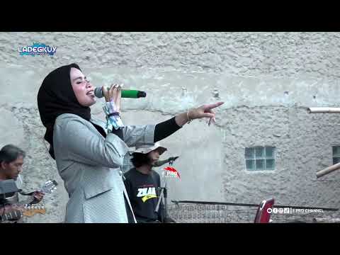 YUZNIA ZEBRO CINTA SEGI TIGA