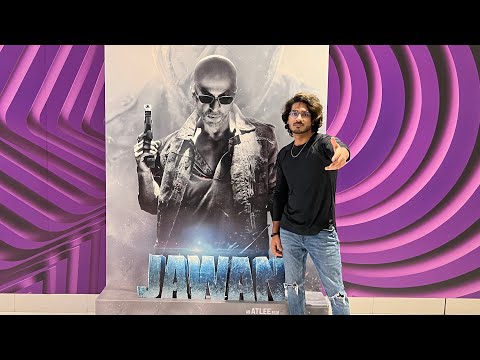 Dubai mein jawan ka craze 😳❤️    #srk #dubai #vlog #jawan