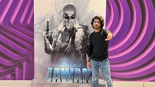 Dubai mein jawan ka craze 😳❤️    #srk #dubai #vlog #jawan