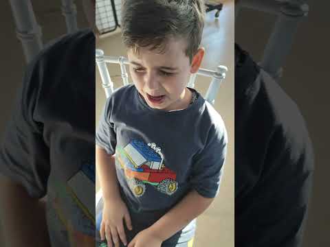 اخدت الاكلات المضرة من دينيز وبابا🤭 عصبو وتركو السفينة😱