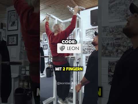 84-Jähriger macht Klimmzüge mit 2 Fingern! Folgt @leonidas_arkona ! #wewantsnipets #AKB666 #piv77