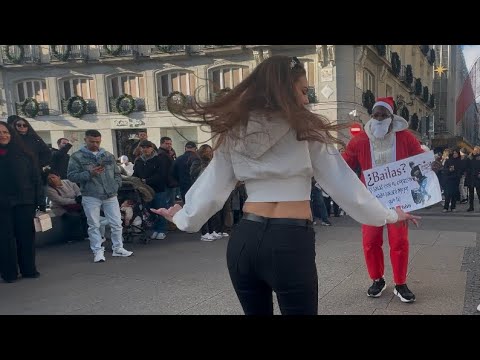 ”¡Imposible No Mirar! El Arte de Bailar de Esta Chica Te Dejará Loco”  SALSA