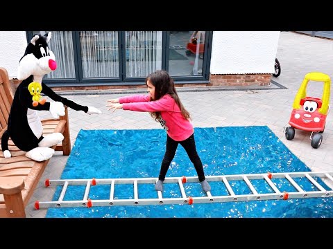 Emily Having fun with Animals and Cozy Cars