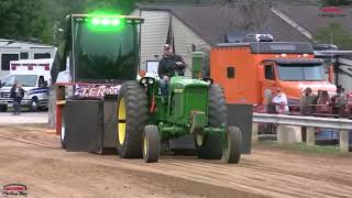 EPIC John Deere Tractor Pulling Action!