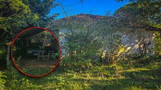 CASA ABANDONADA COM CARRO ANTIGO NA GARAGEM!