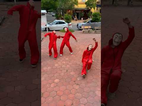 Money Heist vs Police 301 #moneyheist #parkour #police #escape #shorts #goguys #funny #trolls #sexy