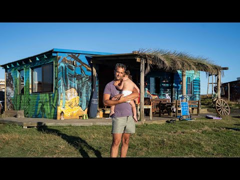 ESTE PUEBLO DE HIPPIES ES MÁS CARO QUE PUNTA DEL ESTE | Cabo Polonio, Uruguay