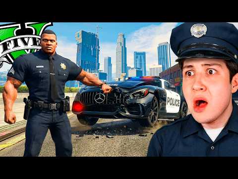 FRANKLIN se CONVIERTE en el POLICÍA más FUERTE de GTA 5... 💪👮♂️ (Mods)