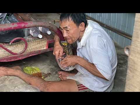 Chuyện Lạ Người Đàn Ông Bị Tai Biến Tìm Người Thân Thất Lạc Hơn 20 Năm