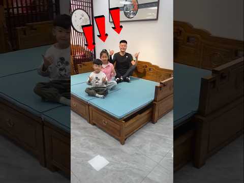 أرادت النوم بجانب والدها فحدث ما لم تتوقعه! 😴🛏️
