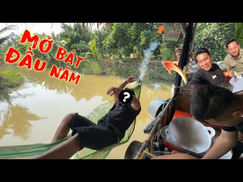 TNB - Danh Cho Anh Tuấn Mở Bát Để Khai Trương Lại Kênh Vlog Sau Kì Nghĩ Tết