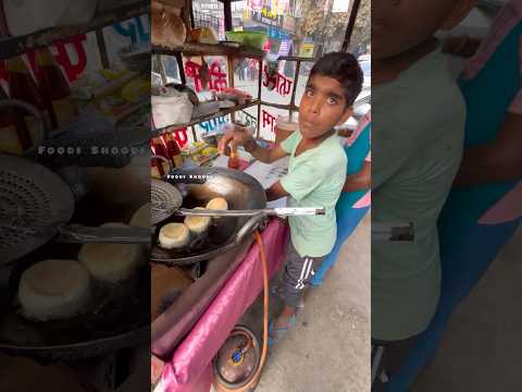 10 Year Old Boy Selling Burger 15 Rs Only 😍 #shorts #shortvideo #burger